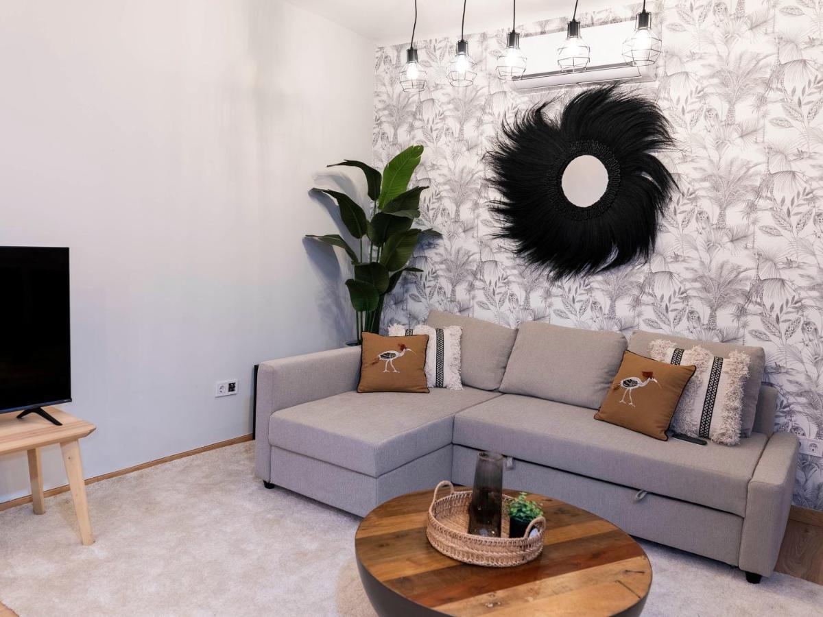 Apartmán Almar Collection Atocha Madrid Exteriér fotografie